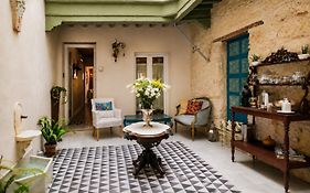 Casa Portus Gaditanus s XVIII Patio y Terraza